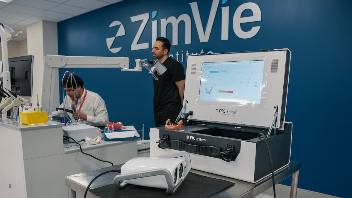 PIC dental at ZimVie® Smile Today® course 2023 in Florida